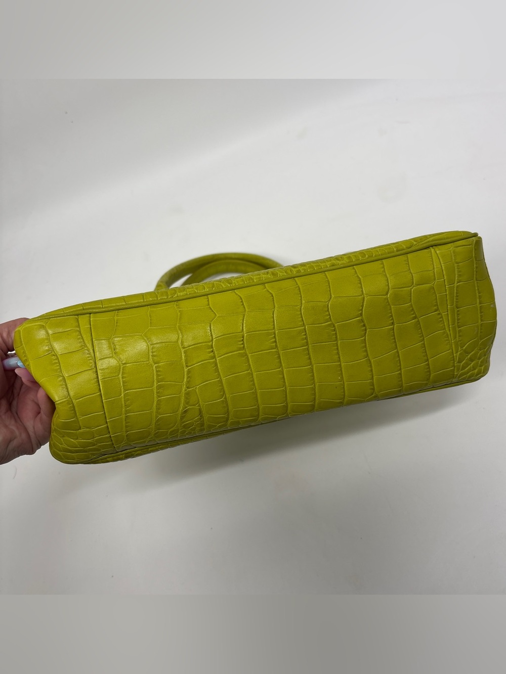 Longchamp Green Croc Embossed Roseau Bag - Picture 4 of 13